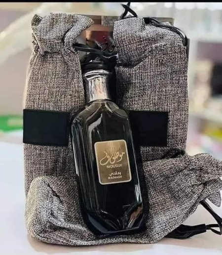 عطر موصوف رمادي